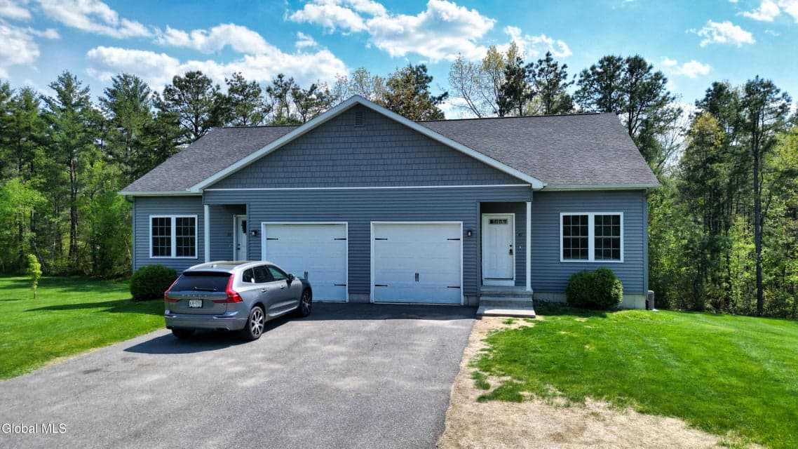 41 Smoke Ridge Road, Queensbury, NY, photo 2