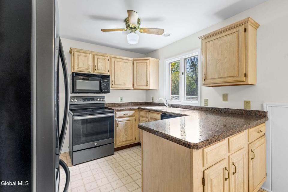1246 Sumner Avenue, Schenectady, NY, photo 3