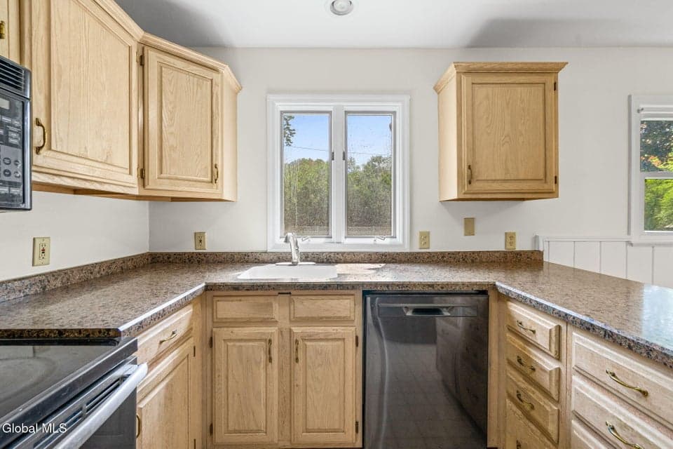 1246 Sumner Avenue, Schenectady, NY, photo 4