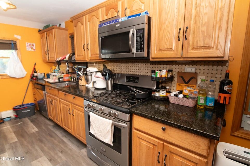 7 Maryland Avenue, Albany, NY, photo 2