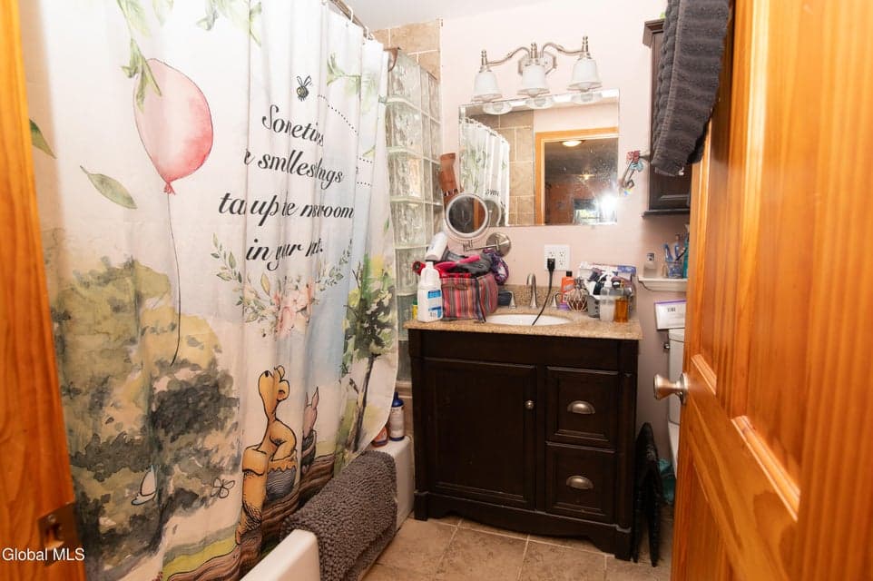 7 Maryland Avenue, Albany, NY, photo 5