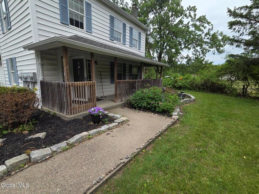 116 Clamsteam Road, Halfmoon, NY, photo 3