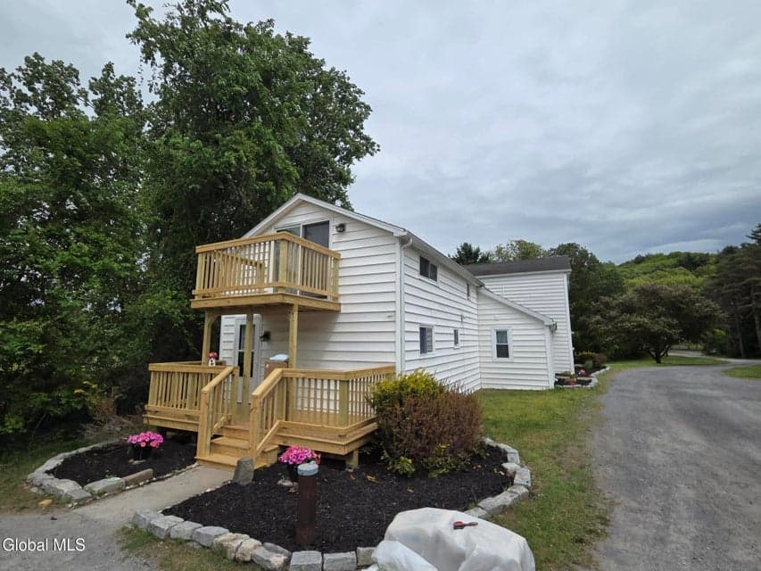 116 Clamsteam Road, Halfmoon, NY, photo 4