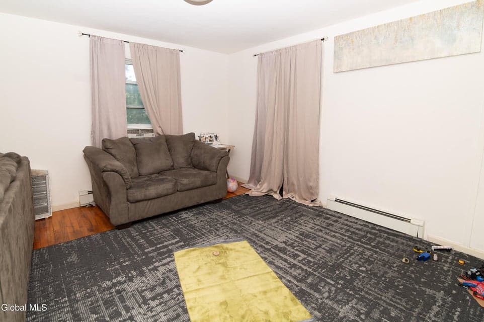 6 Tennessee Avenue, Albany, NY, photo 3