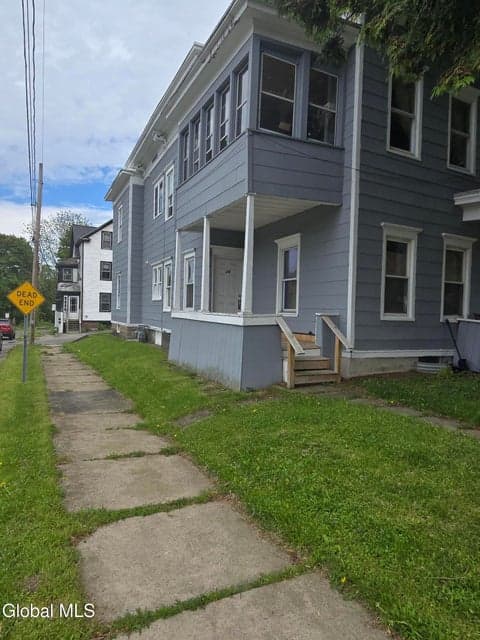 110 Broad Street, Gloversville, NY, photo 2