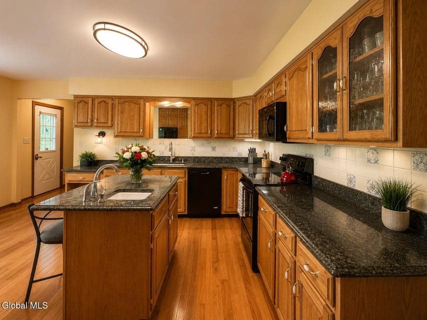 796 Feura Bush Road, Bethlehem, NY, photo 3