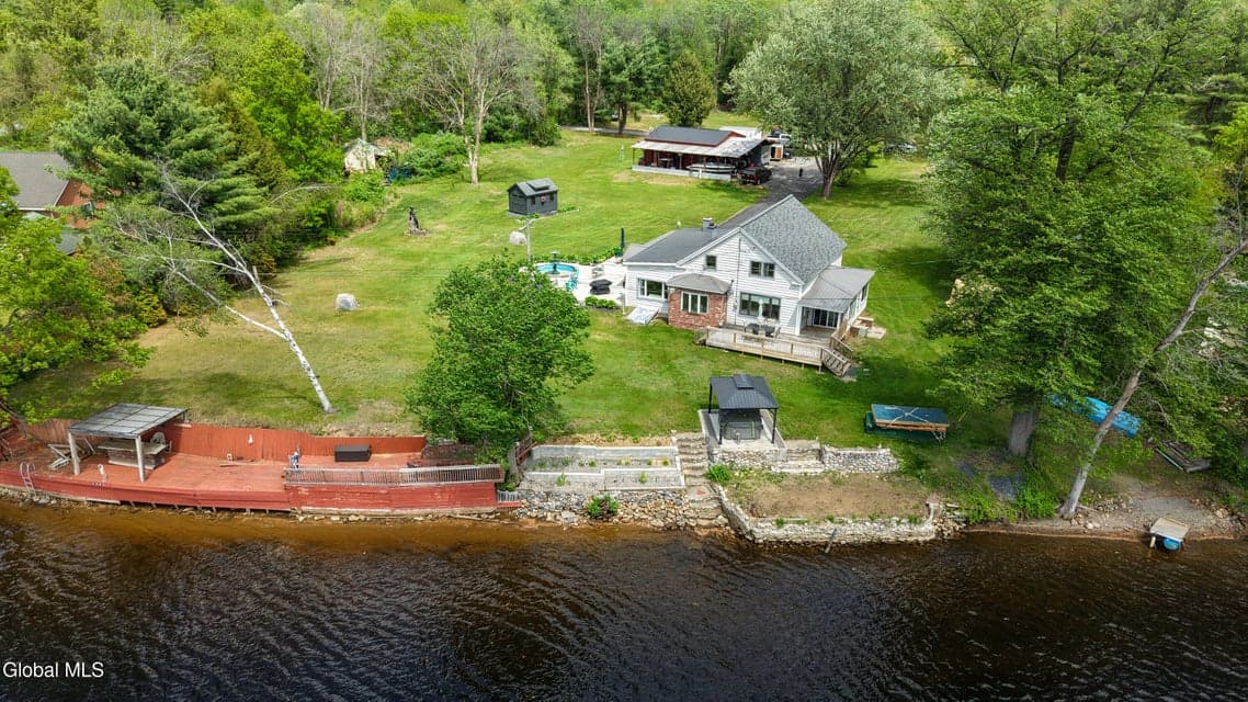 18 Hudson View Lane, Queensbury, NY, photo 3