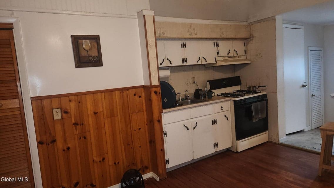 308 Delaware Avenue, Albany, NY, photo 2
