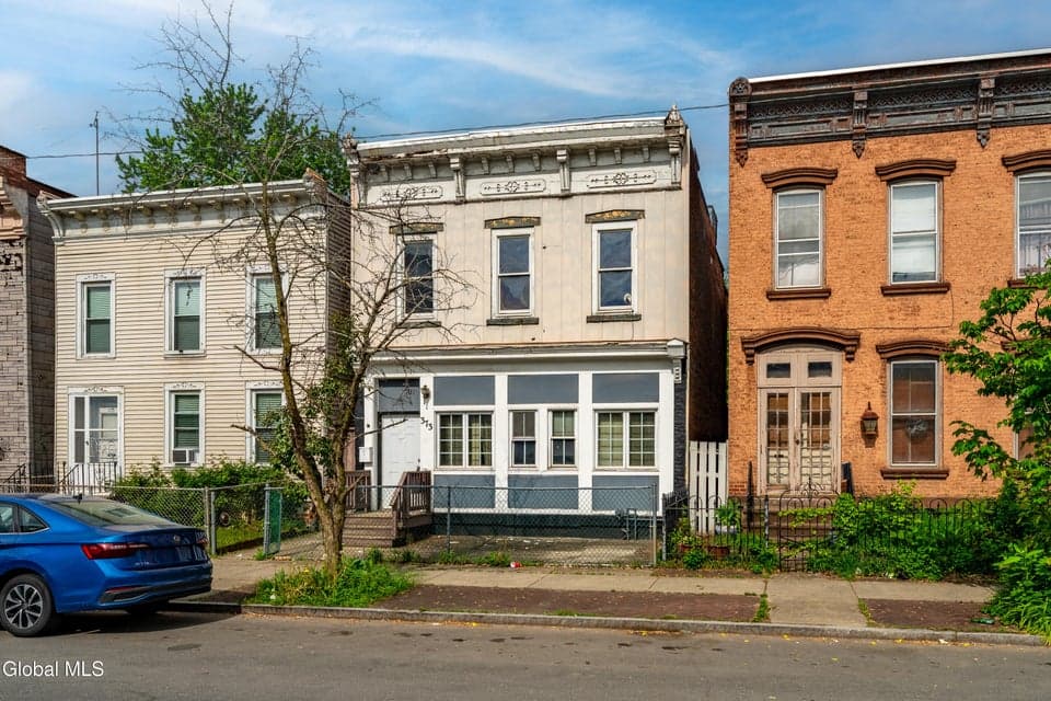 373 3rd Street, Troy, NY