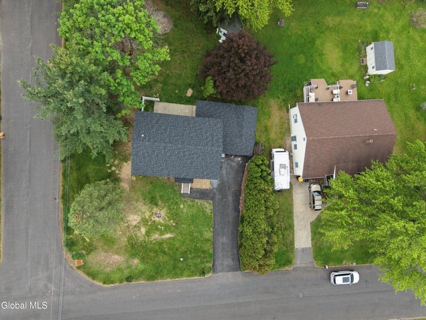 9 Alva Drive, Colonie, NY, photo 5