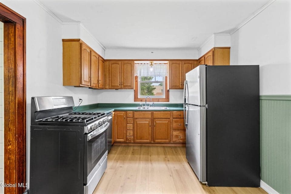 36 New Turnpike Road, Troy, NY, photo 5