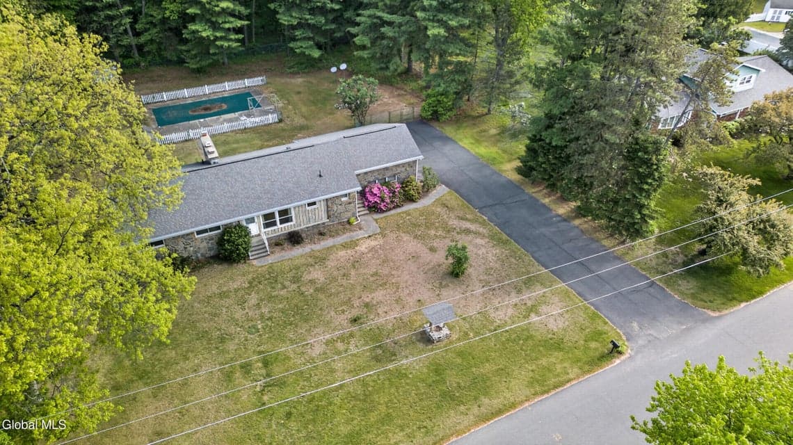 12 Maurice Lane, Clifton Park, NY, photo 5
