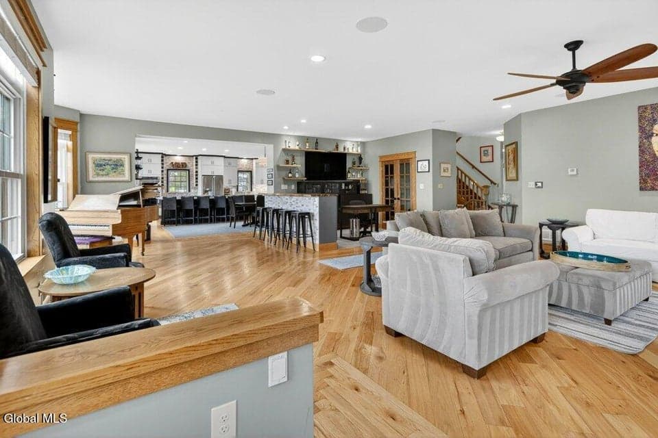 447 Krumkill Road, Albany, NY, photo 3