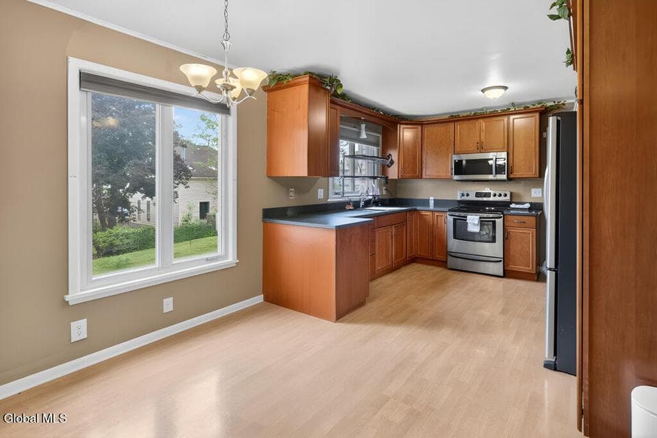 10 Warren Avenue, Albany, NY, photo 5