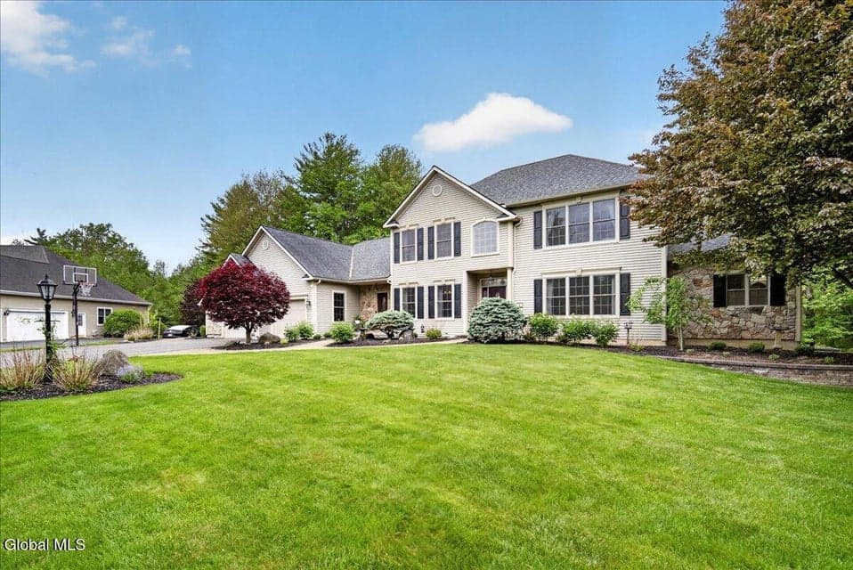 4 Callaway Court, Clifton Park, NY, photo 4