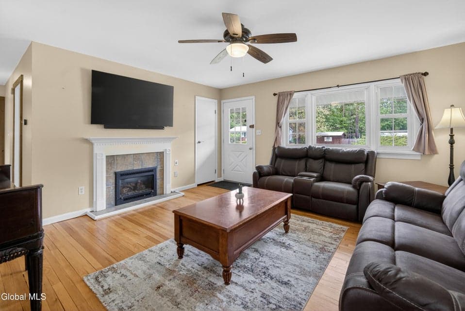 14 Fawn Drive, Milton, NY, photo 4