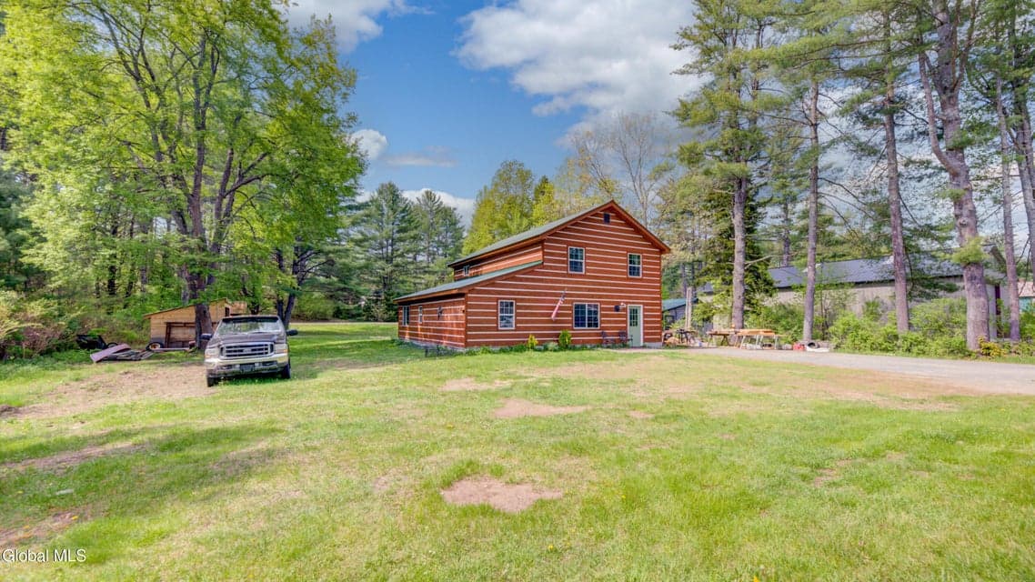 127 Little Amsterdam Road, Wells, NY, photo 4