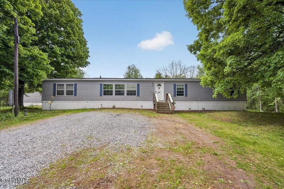410 Middle Grove Road, Middle Grove, NY