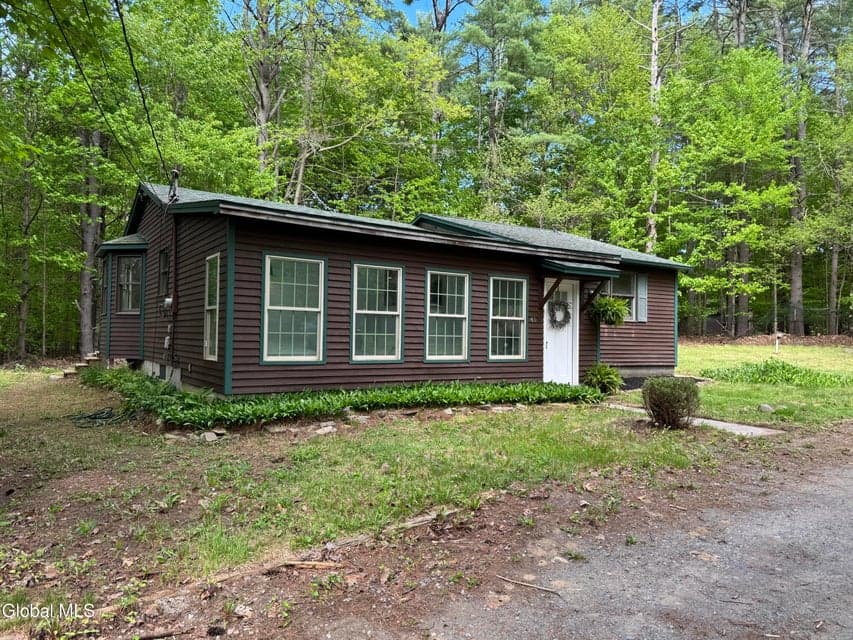 41 Gage Hill Road, Lake Luzerne, NY