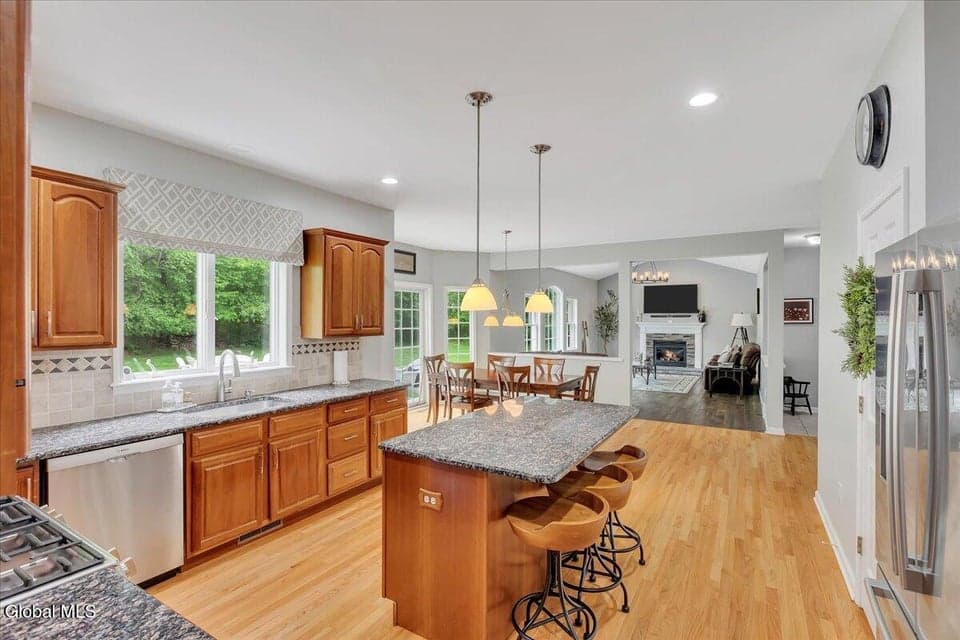 11 Brookhaven Lane, East Greenbush, NY, photo 4