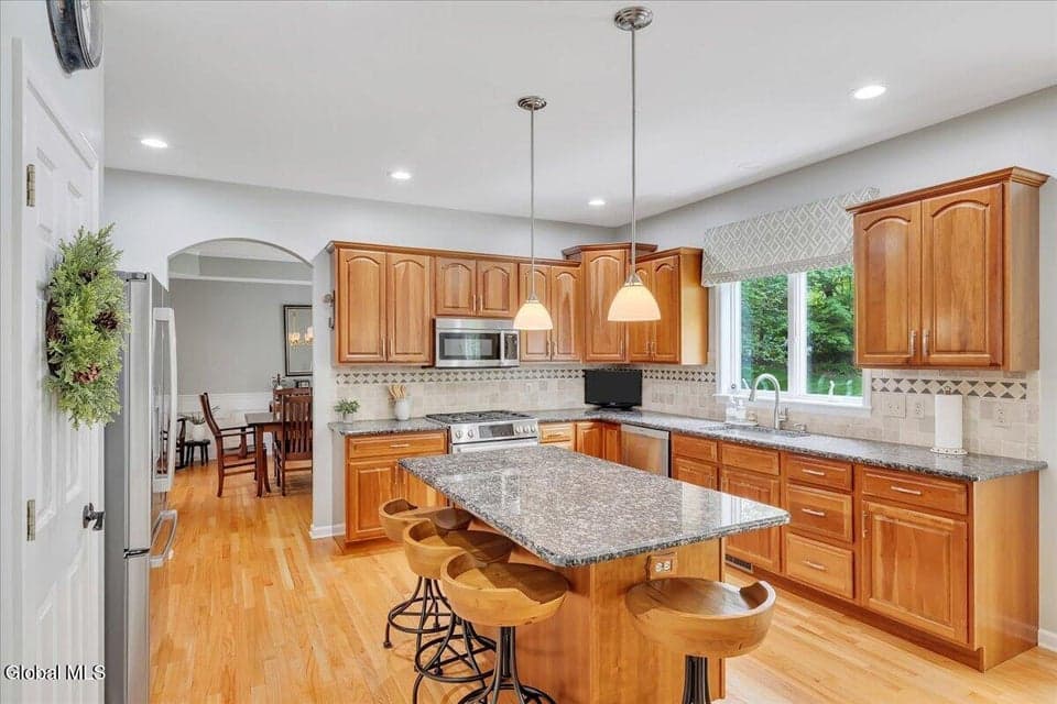 11 Brookhaven Lane, East Greenbush, NY, photo 3