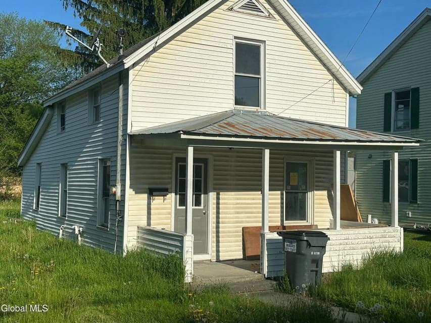 76 1st Street, Hoosick Falls, NY