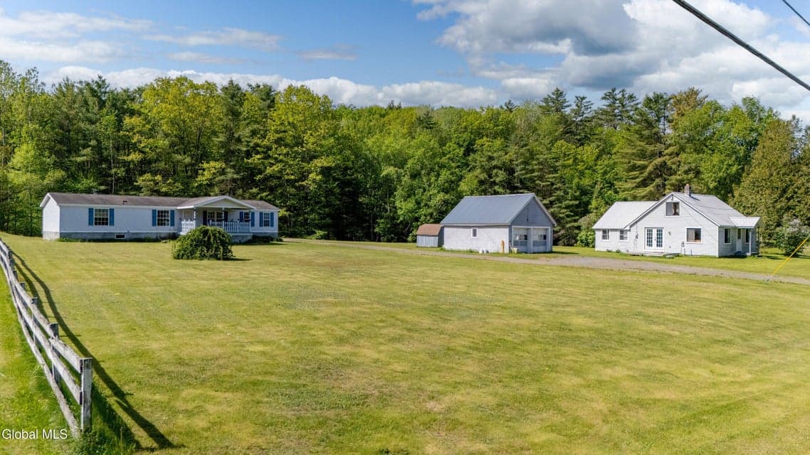 327-333 State Route 29A, Mayfield, NY, photo 4