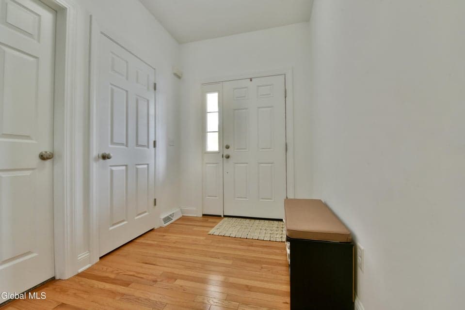 6 Cypress Street, Ballston, NY, photo 3