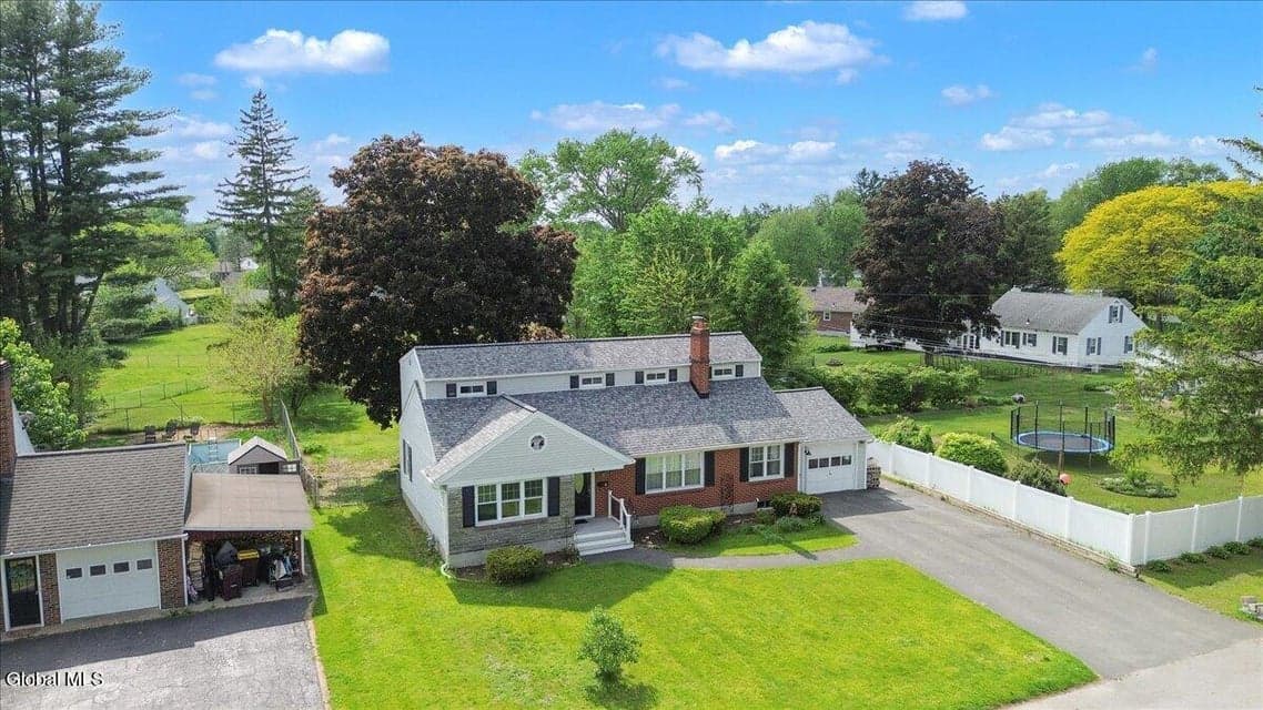 7 Silversmith Lane, Rotterdam, NY, photo 3