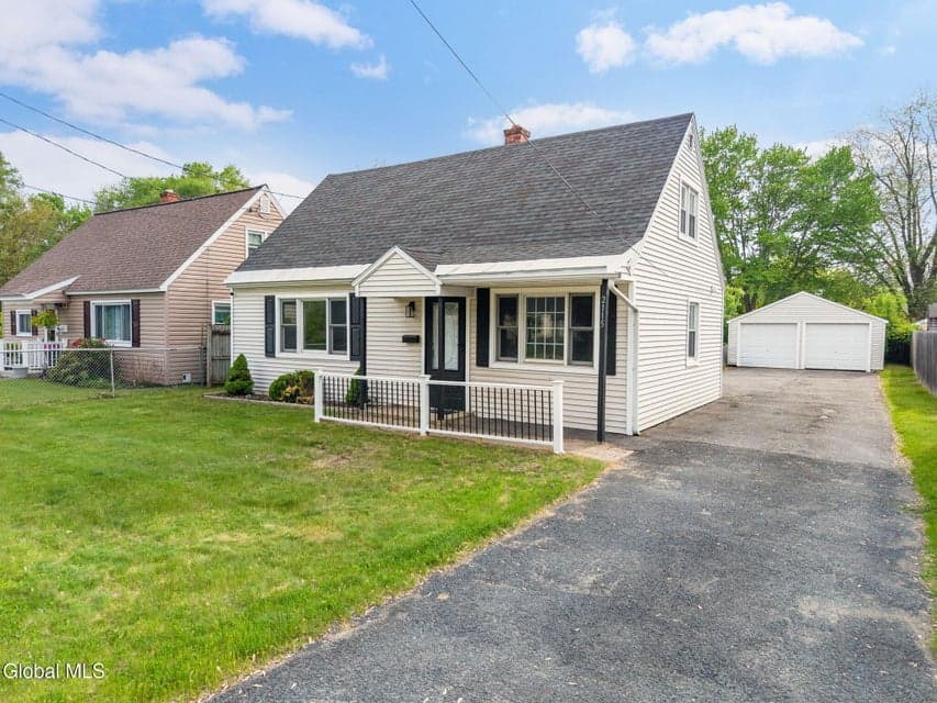 2115 Fiero Avenue, Rotterdam, NY, photo 1