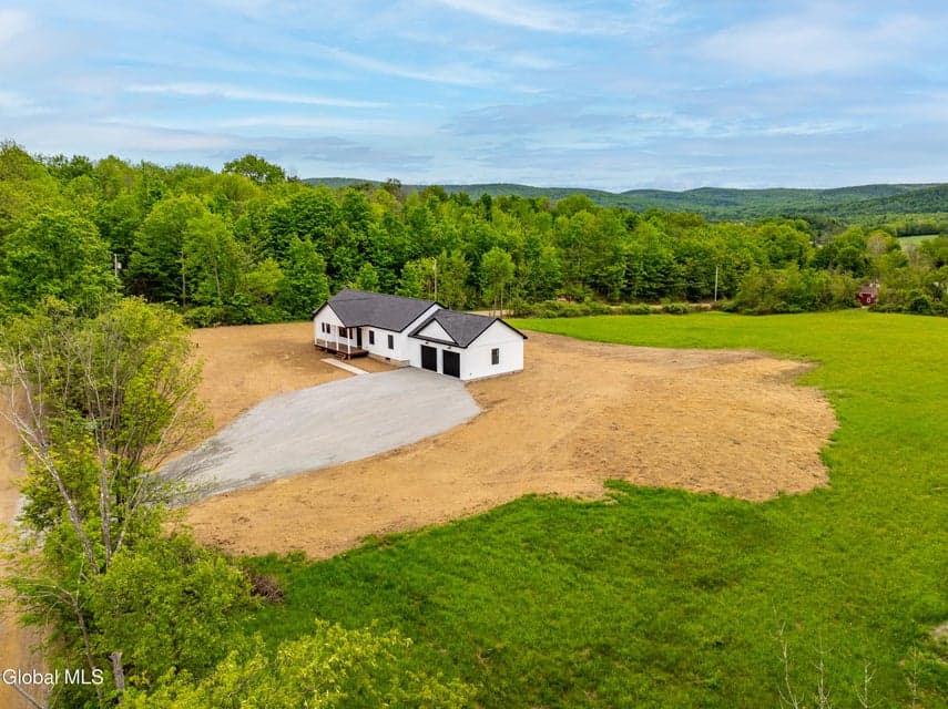 49 Hall Road, Pittstown, NY, photo 4