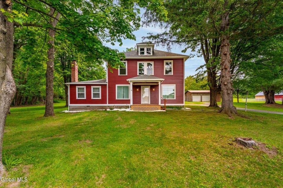 166 E Schaghticoke Road, Schaghticoke, NY