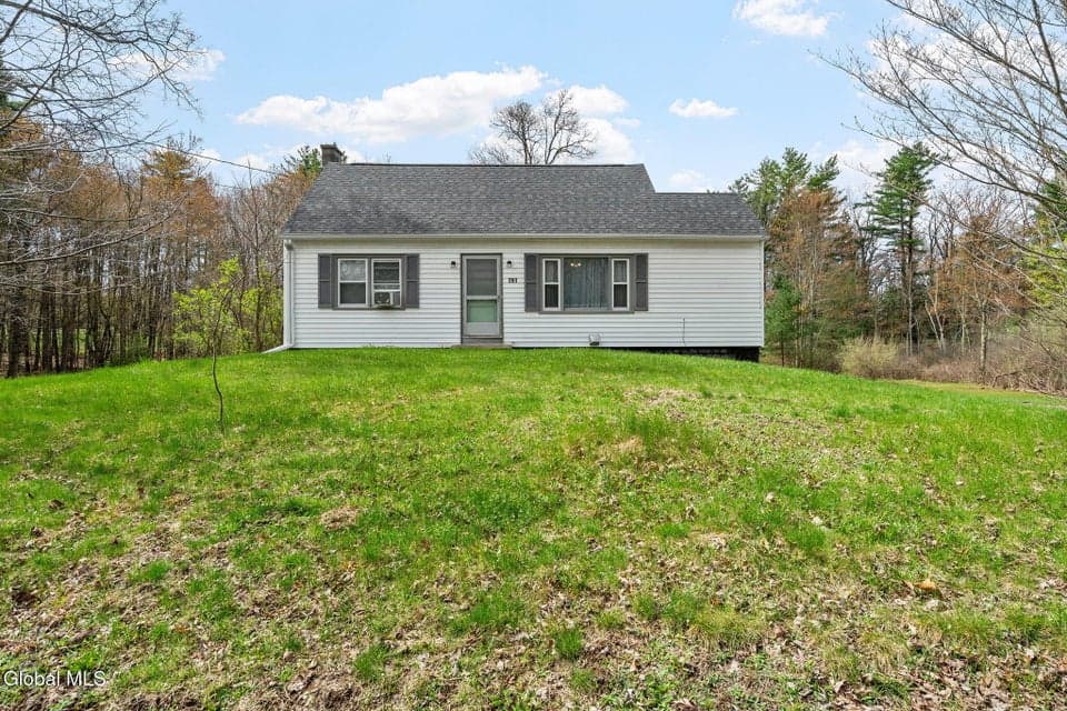 291 Sheer Road, Sand Lake, NY