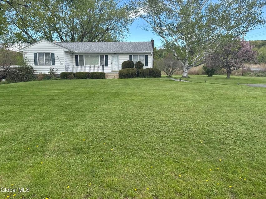 57 Lovecky Road, Coxsackie, NY