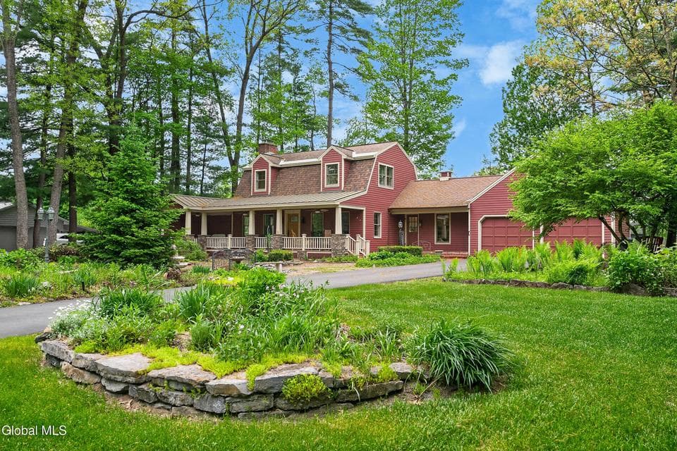 7 Jerome Lane, Moreau, NY, photo 2