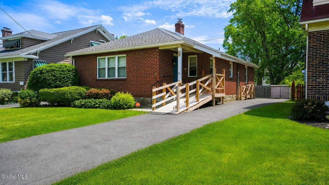 19 Marwill Street, Albany, NY, photo 3