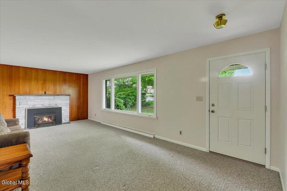 4 Pheasant Lane, East Greenbush, NY, photo 2