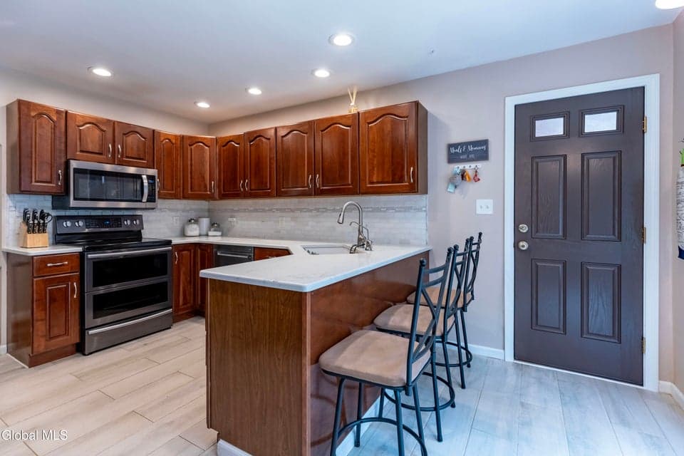 1309 PARTRIDGE Drive, Schodack, NY, photo 5