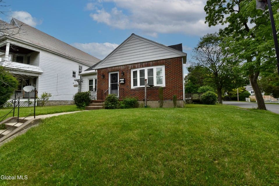 1702 Lenox Road, Schenectady, NY, photo 1
