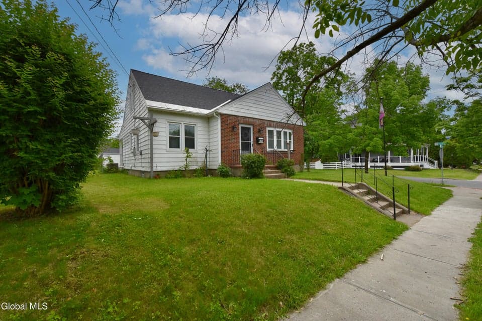 1702 Lenox Road, Schenectady, NY, photo 2