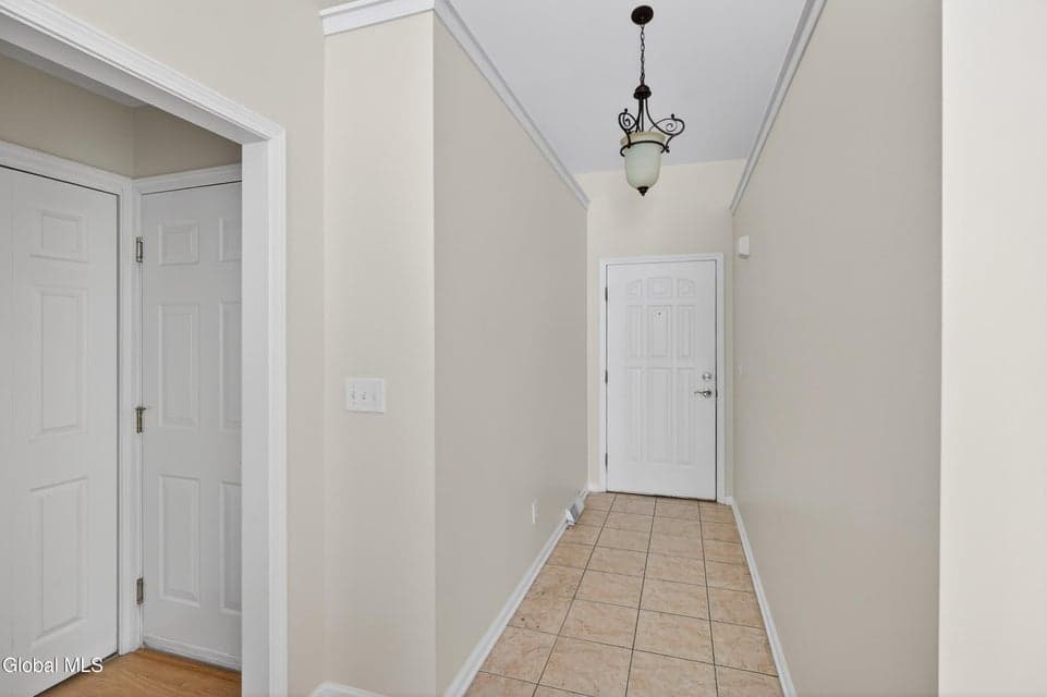 108 Harvard Road, Colonie, NY, photo 3