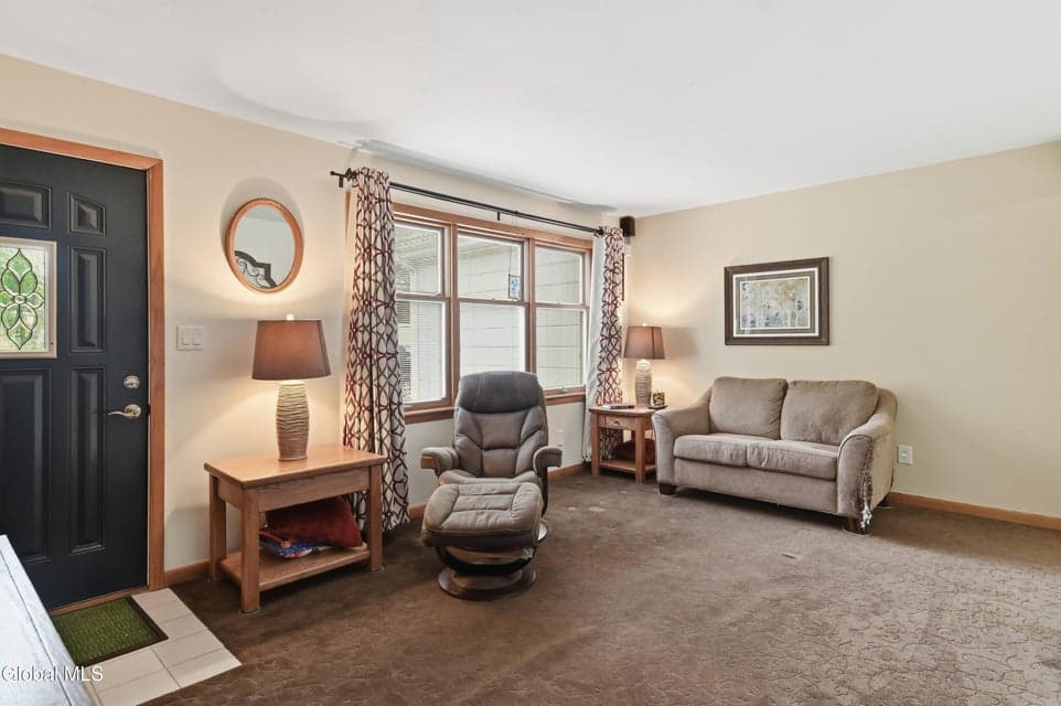 3403 Gari Lane, Guilderland, NY, photo 3