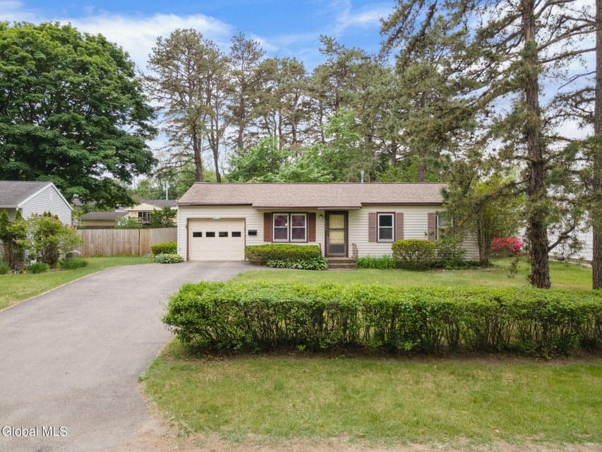 2736 Maida Lane, Rotterdam, NY, photo 1