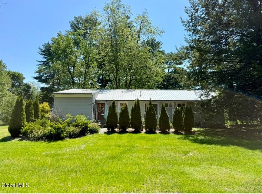 9 Reservoir Drive, Queensbury, NY, photo 2