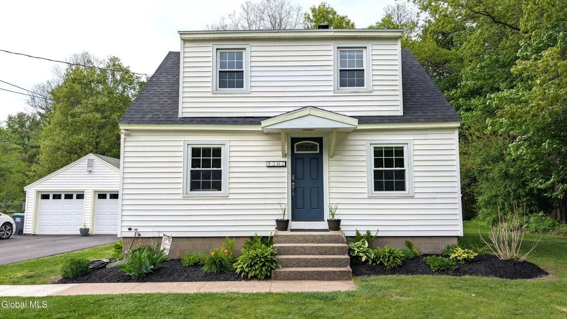 202 Hetcheltown Road, Glenville, NY, photo 1