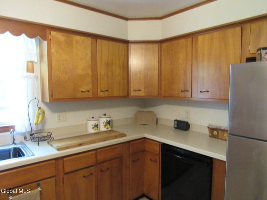 8 Spruce Street, Hudson Falls, NY, photo 4