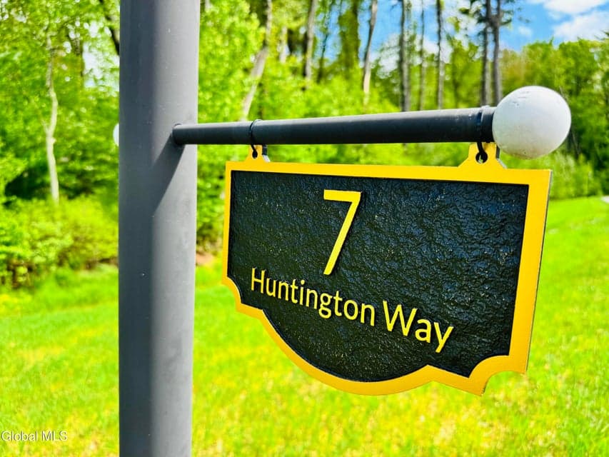 7 Huntington Way, Ballston Spa, NY, photo 2
