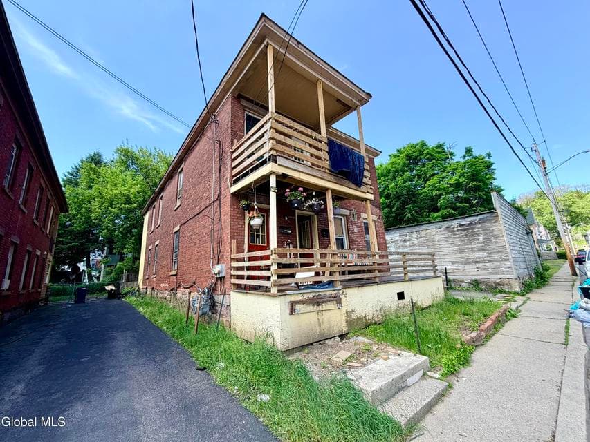 31 Elk Street, Amsterdam, NY, photo 2