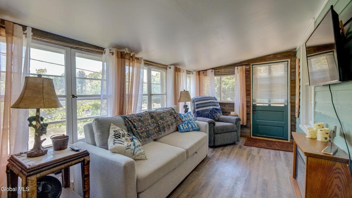 1649 N Shore Road, Day, NY, photo 3