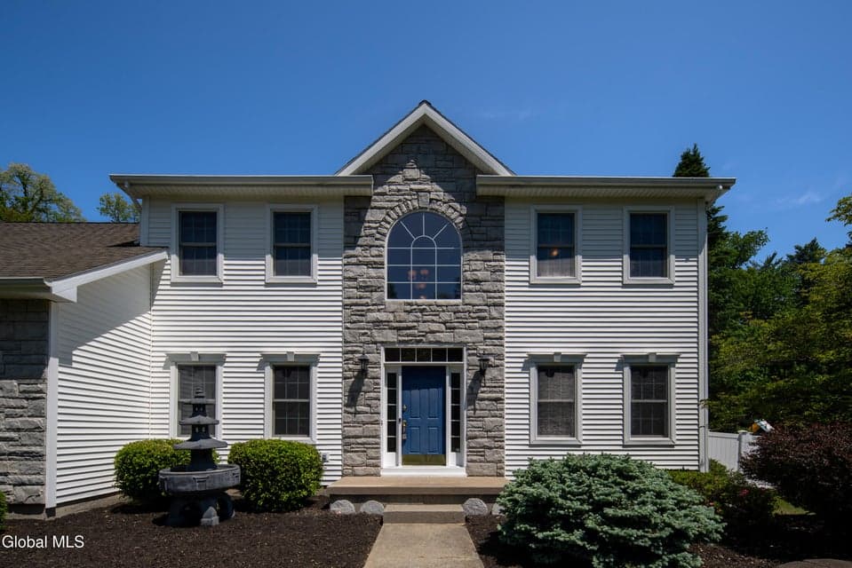 20 Birch Hill Road, Clifton Park, NY, photo 2